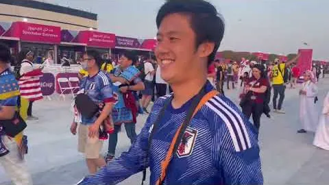 “NBA顶级球员年薪榜单：乔丹以9402万美元领跑，巴克利4361万美元紧随，奥拉朱旺破亿成焦点”